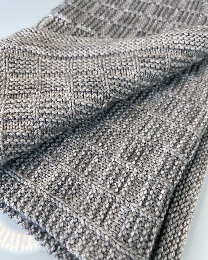 Charlie Blanket Knitting Kit
