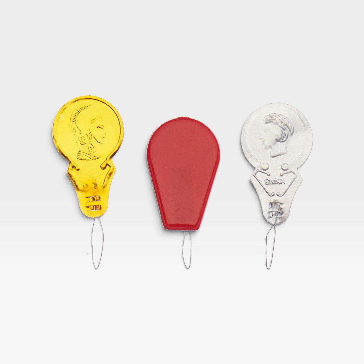 Needle Threaders 3 pack, detail