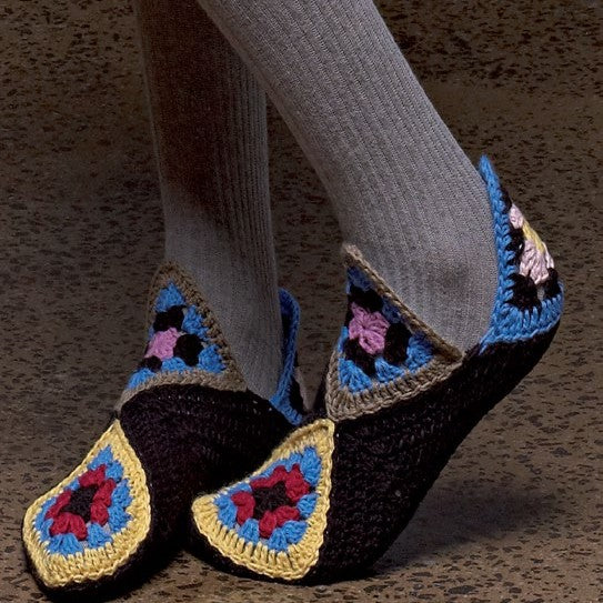 Granny Square Slippers Crochet Pattern in Patons Cotton Blend 8 Ply