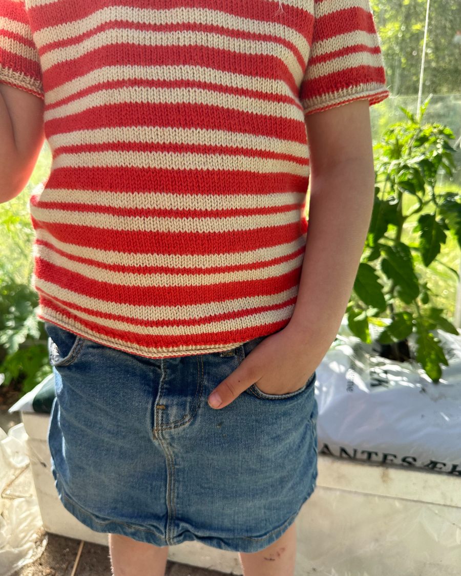 PetiteKnit Amélie Tee Junior, knitted sample