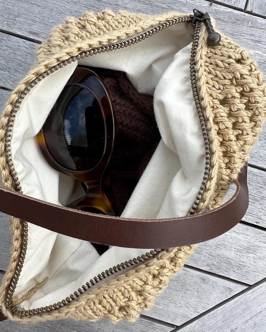 PetiteKnit Florence Bag, knitted sample