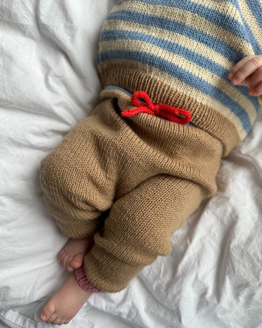 PetiteKnit Holger Baby Set, knitted sample