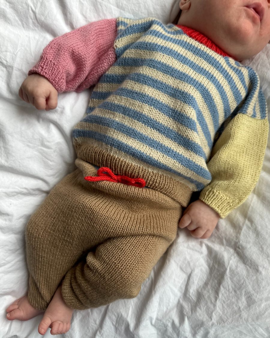 PetiteKnit Holger Baby Set, knitted sample