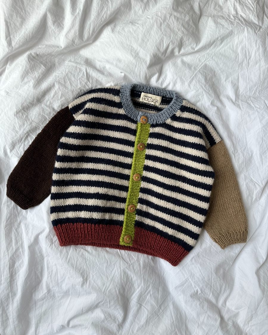 PetiteKnit Holger Cardigan, knitted sample