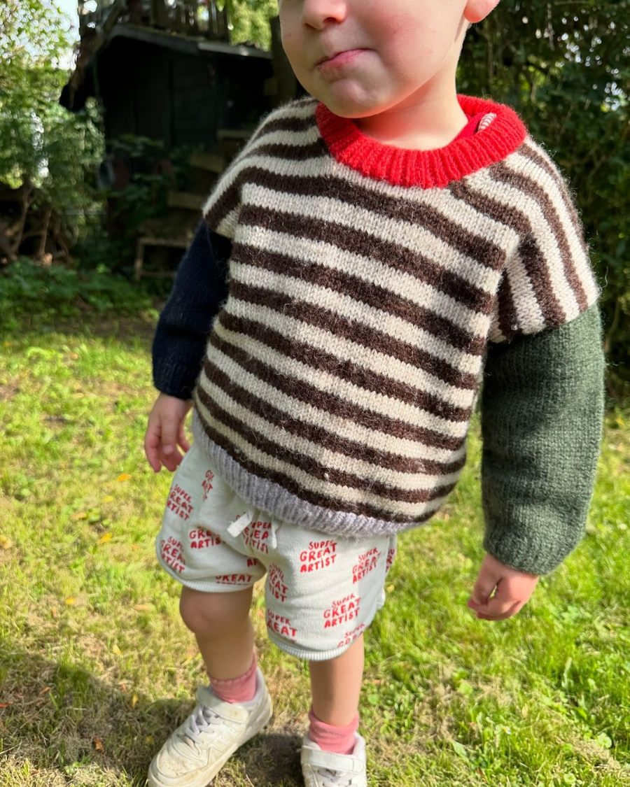 PetiteKnit Holger Sweater, knitted sample