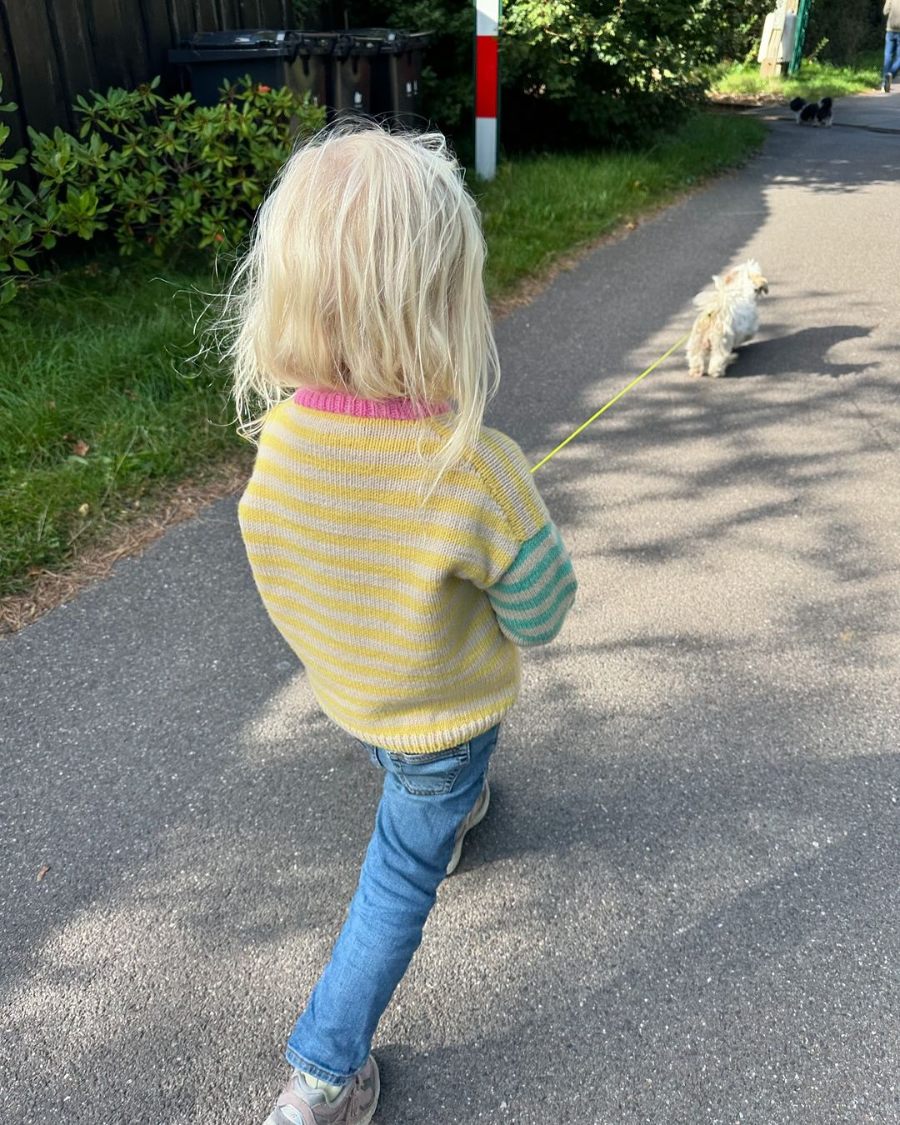 PetiteKnit Holger Sweater, knitted sample