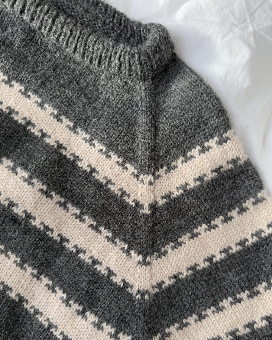PetiteKnit Key Sweater Man, knitted sample