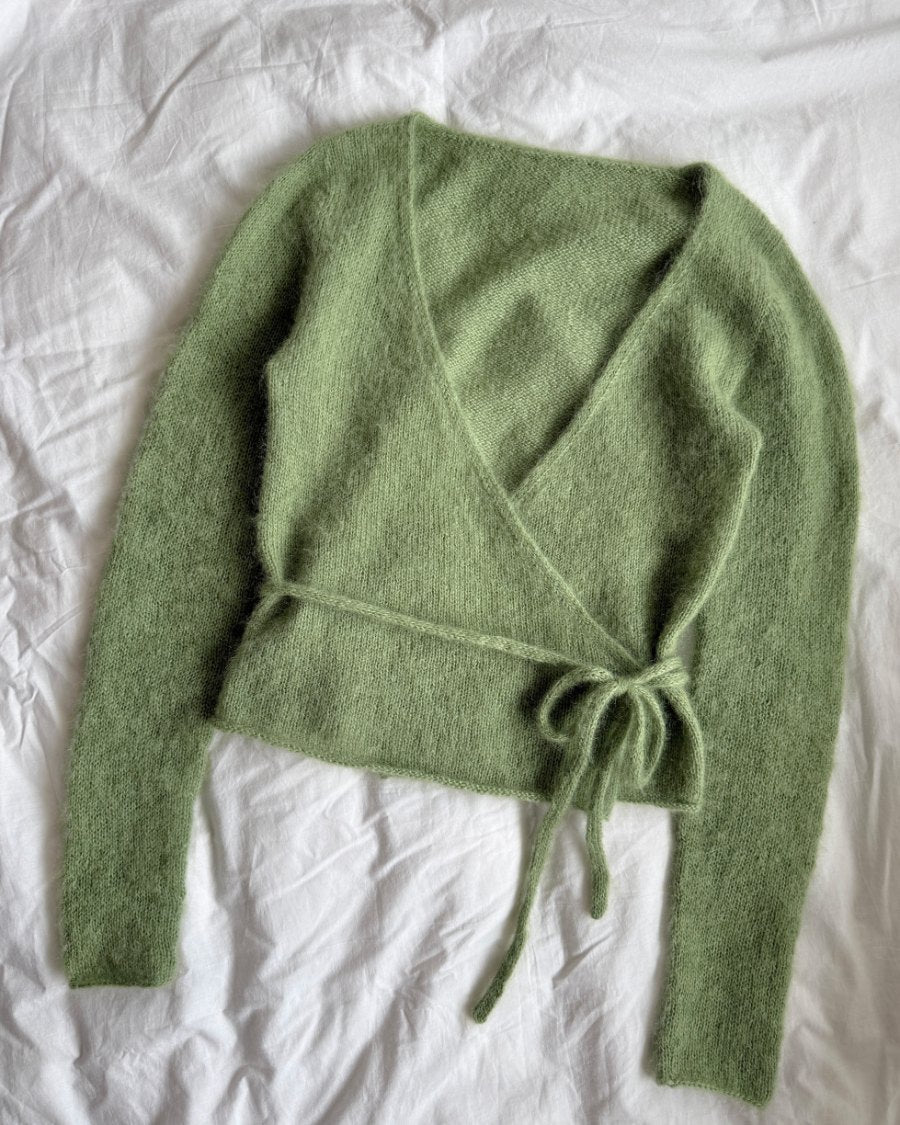 PetiteKnit Lucy Wrap, knitted sample