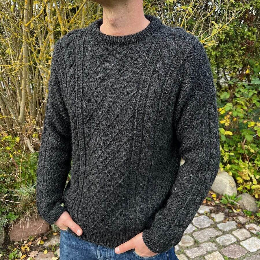 PetiteKnit Moby Sweater Man