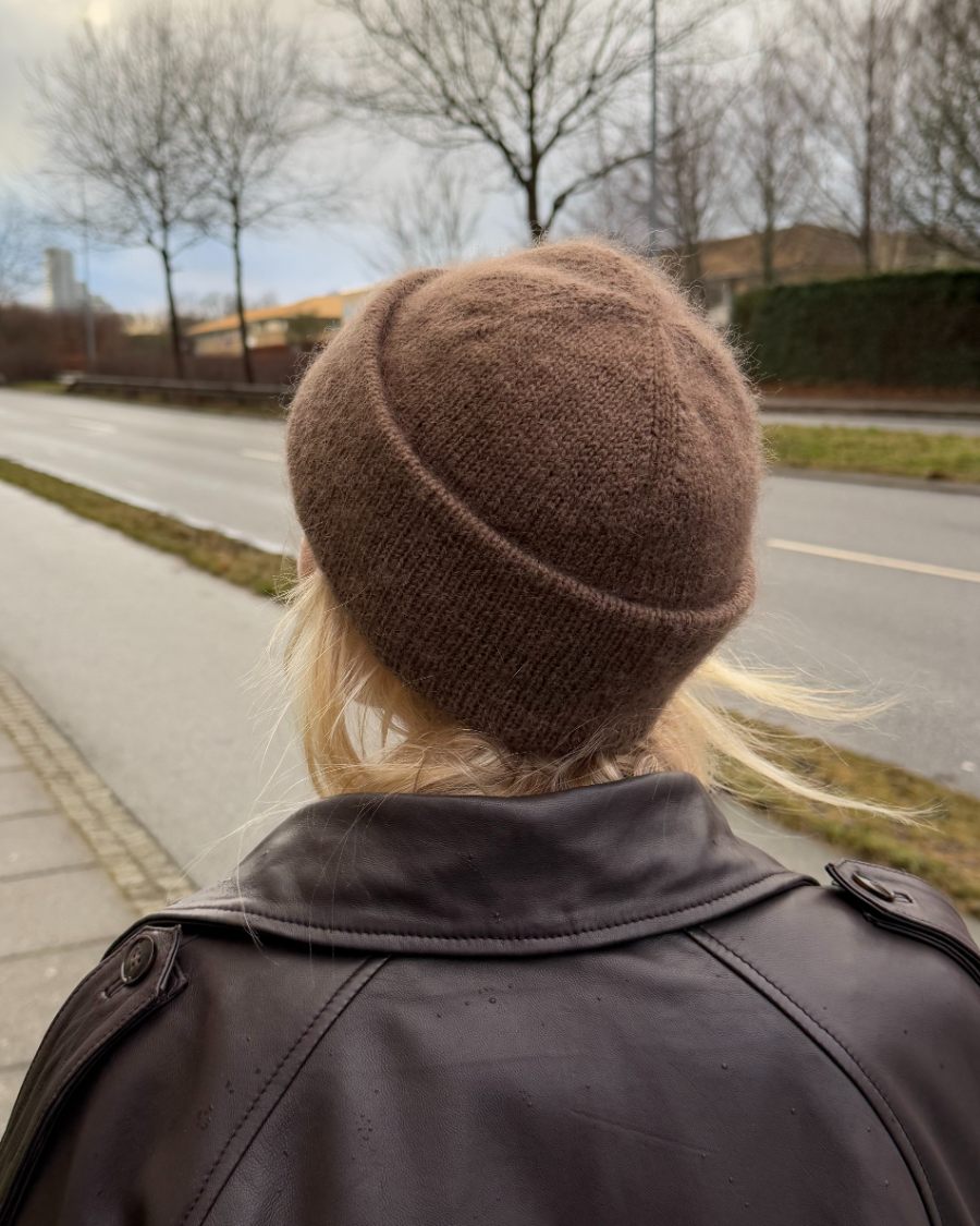 PetiteKnit Oslo Hat, knitted sample