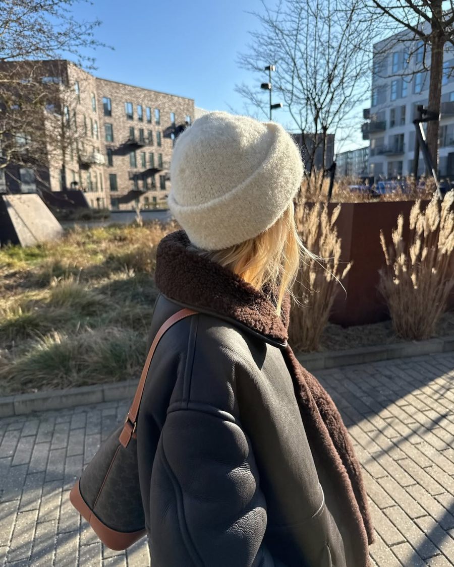 PetiteKnit Oslo Hat, knitted sample