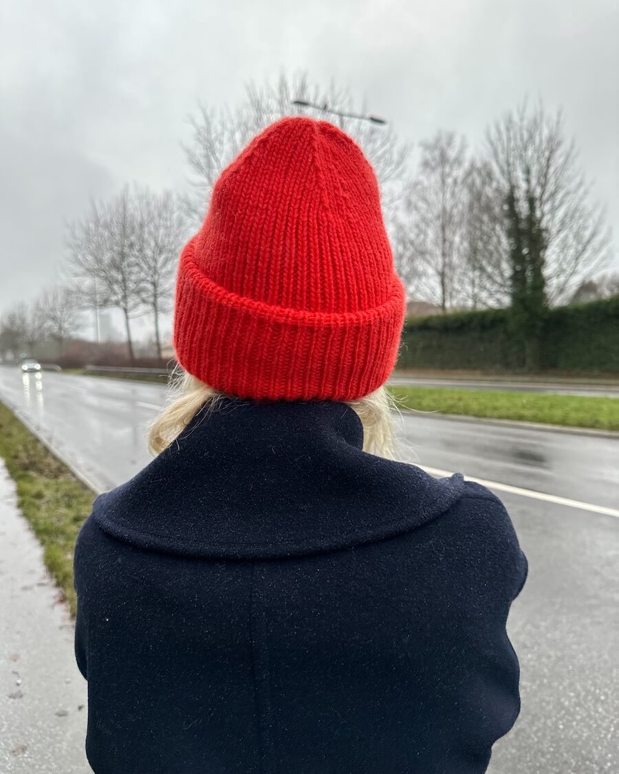 PetiteKnit Weekend Hat, knitted sample