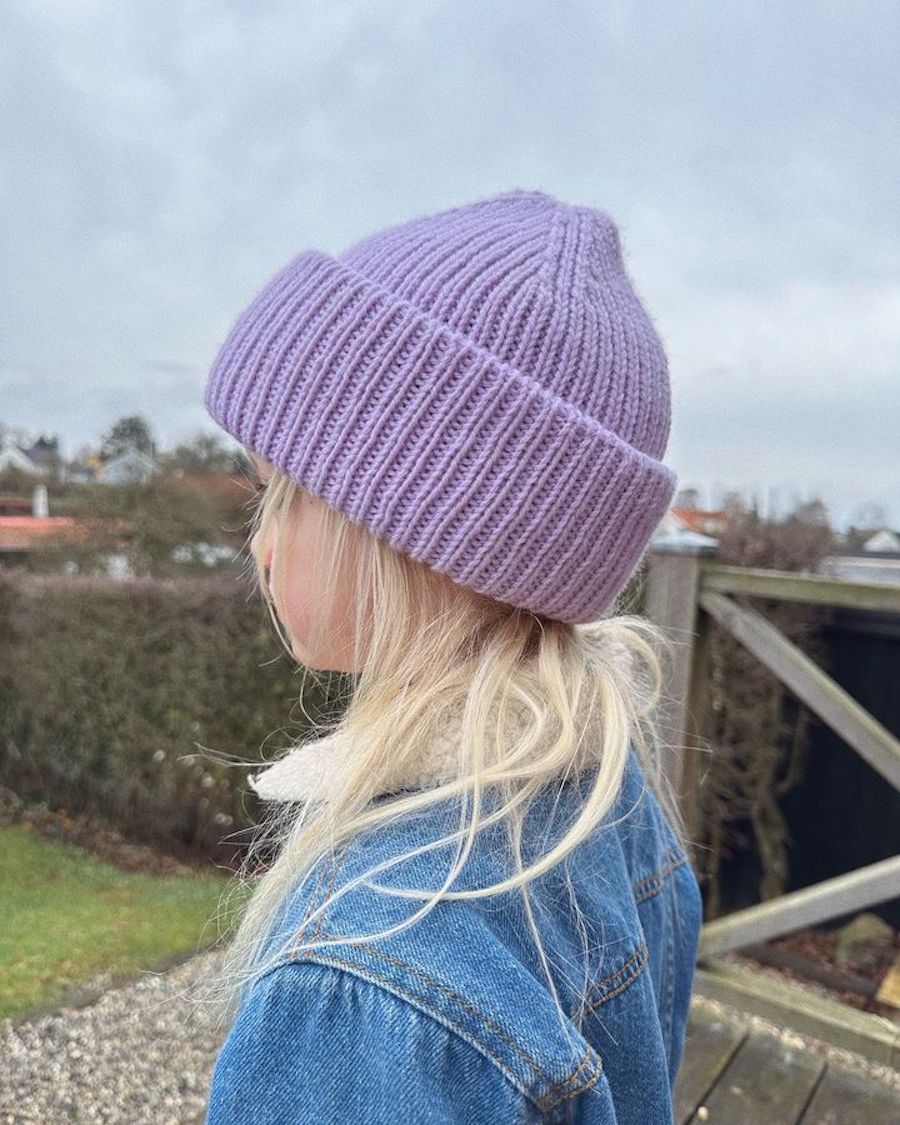 PetiteKnit Weekend Hat, knitted sample