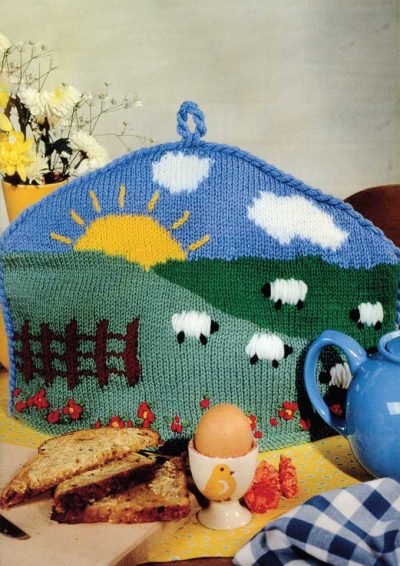 Patons Totem 8 ply Rise and Shine Tea Cosy